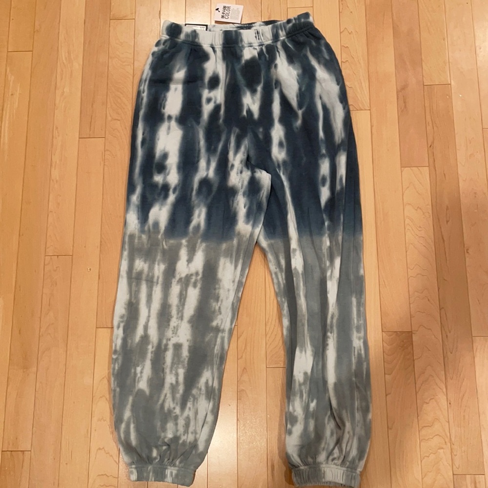 Garage tie dye sweatpants size S